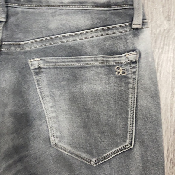 “Kiss me super skinny” Grey Distressed Jessica Simpson Denim Jeans - Picture 4 of 4